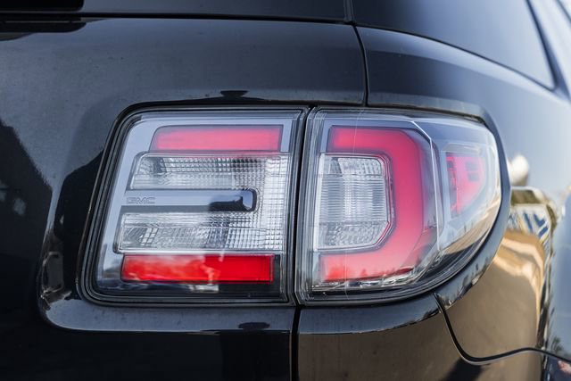 Used 2016 GMC Acadia Denali image 8