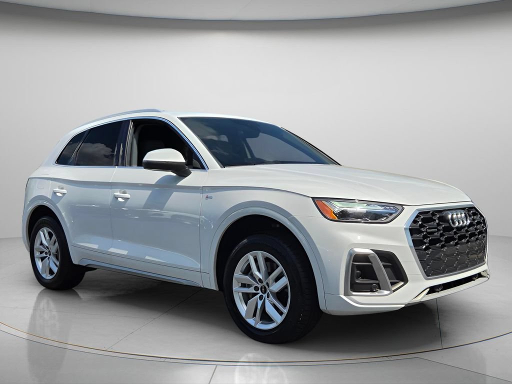 Used 2023 Audi Q5 2.0T Premium w/ Convenience Package AWD/4WD image 9