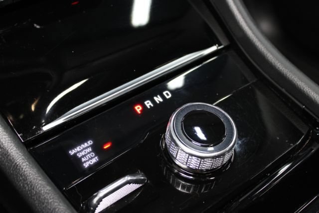 Used 2021 Jeep Grand Cherokee L Limited AWD/4WD image 14