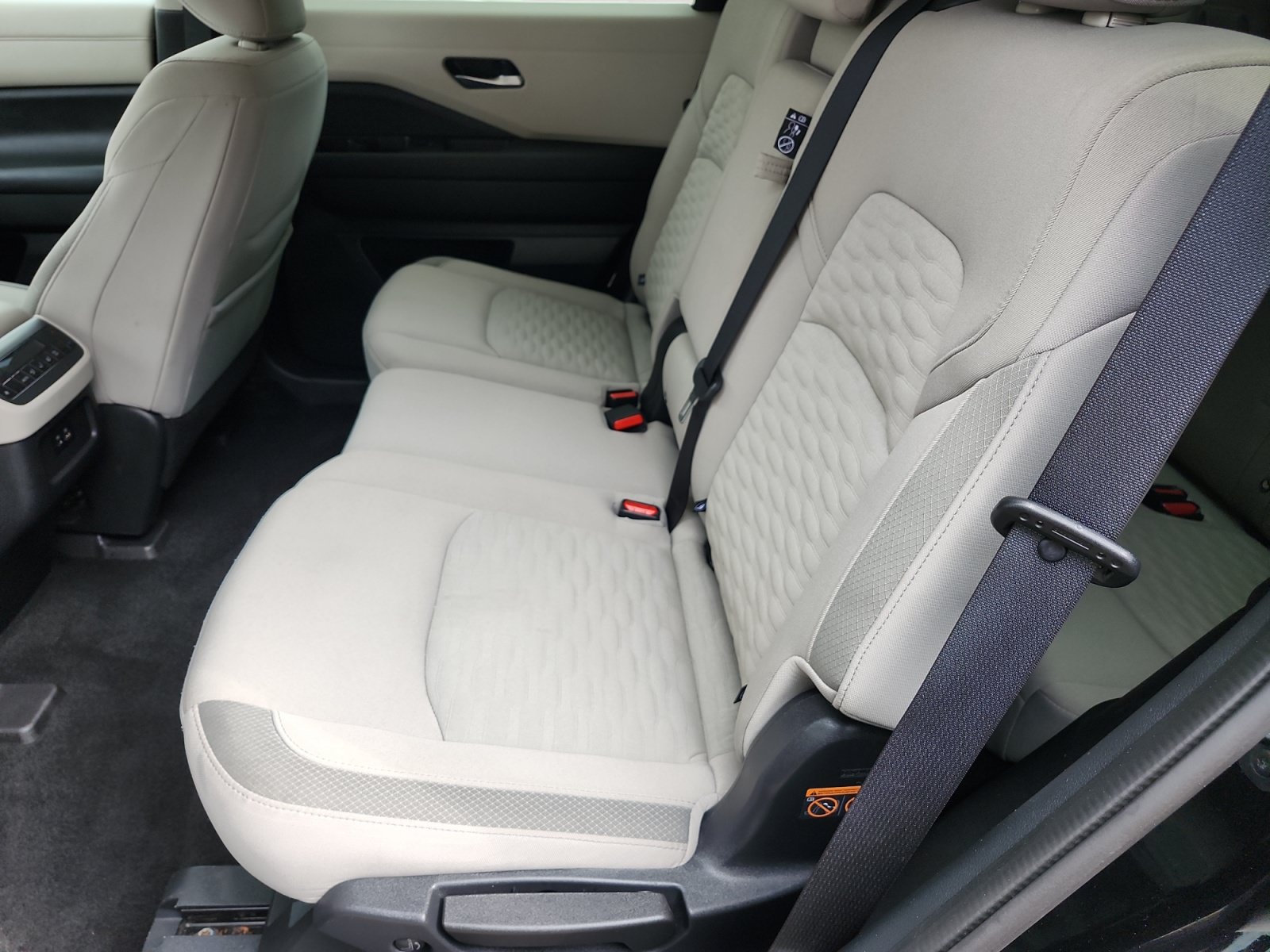 Used 2022 Nissan Pathfinder SV FWD image 13