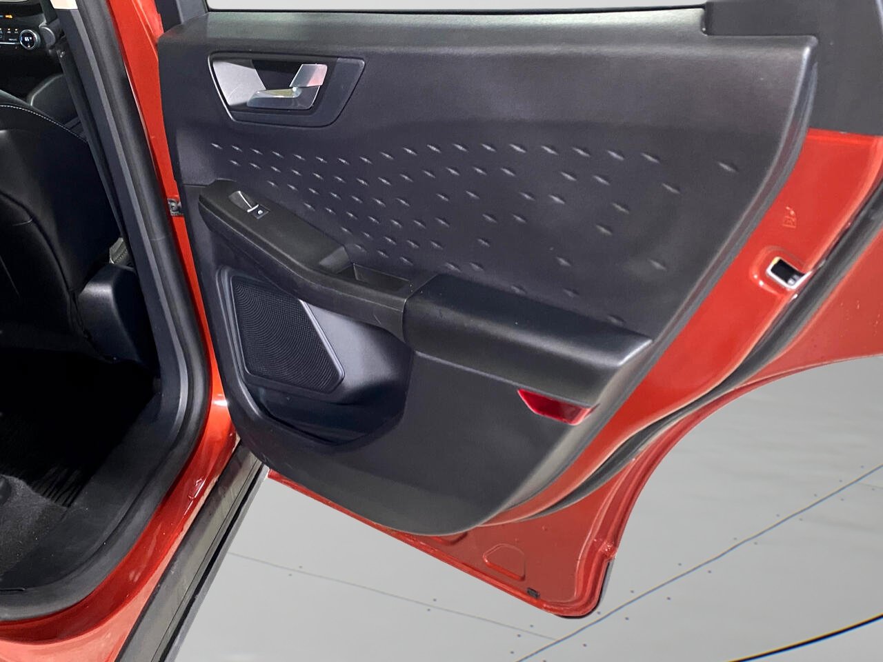 Used 2020 Ford Escape SEL image 29