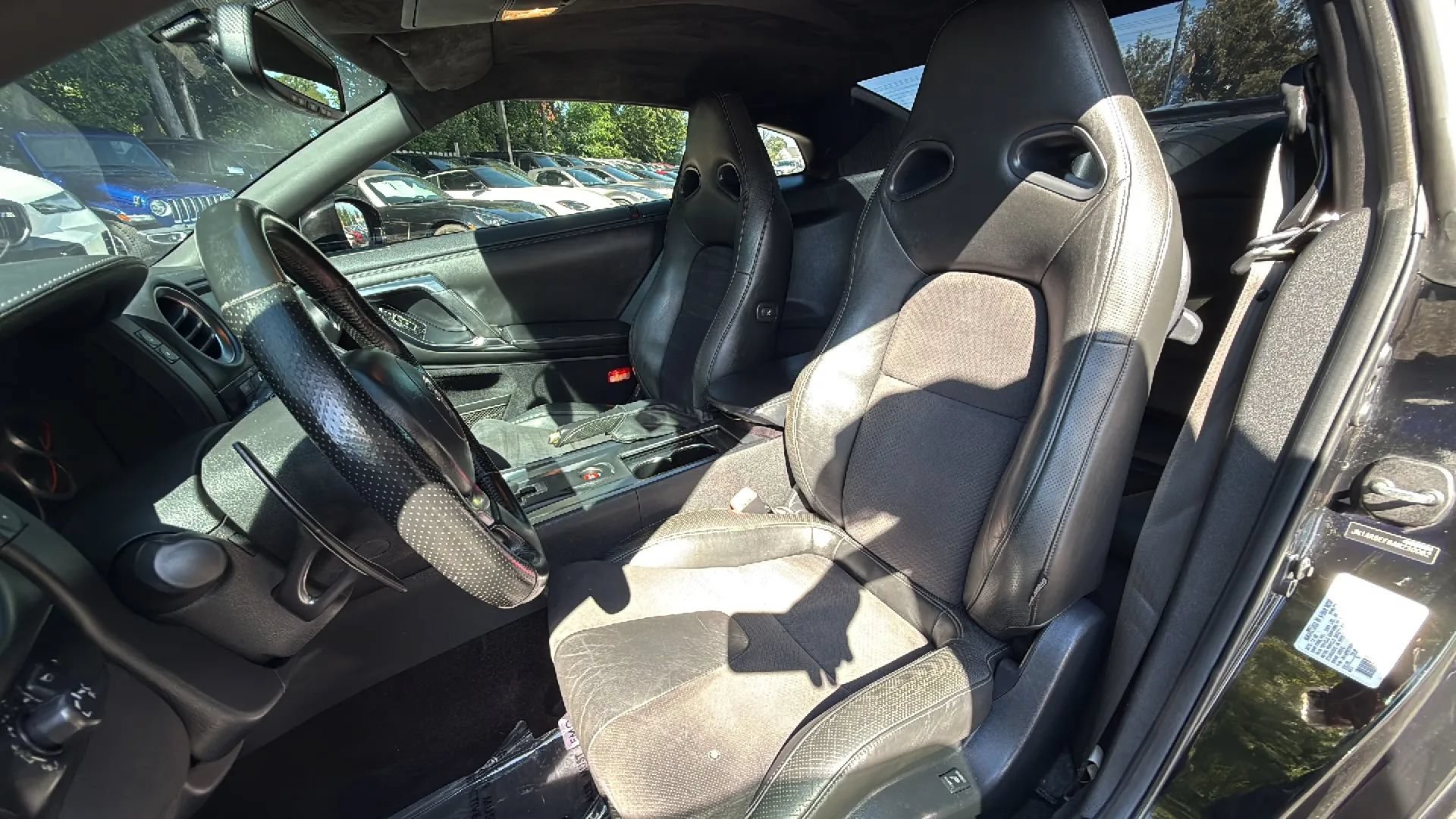 Used 2010 Nissan GT-R Premium AWD/4WD image 18