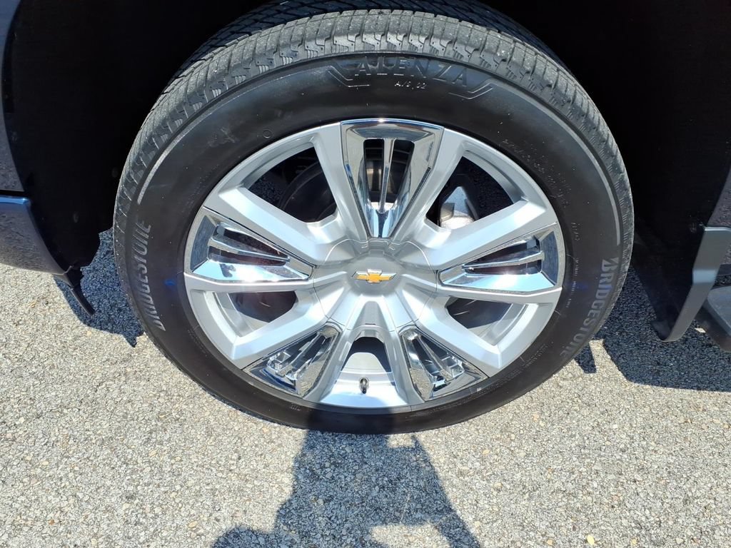 Used 2023 Chevrolet Silverado 1500 High Country AWD/4WD image 5
