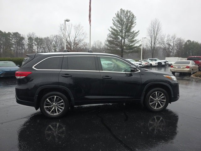 Used 2018 Toyota Highlander XLE image 7