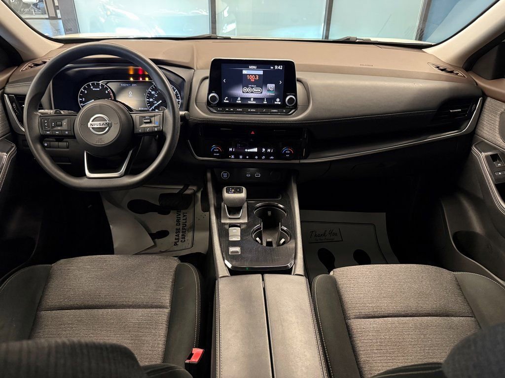 Used 2021 Nissan Rogue SV image 9