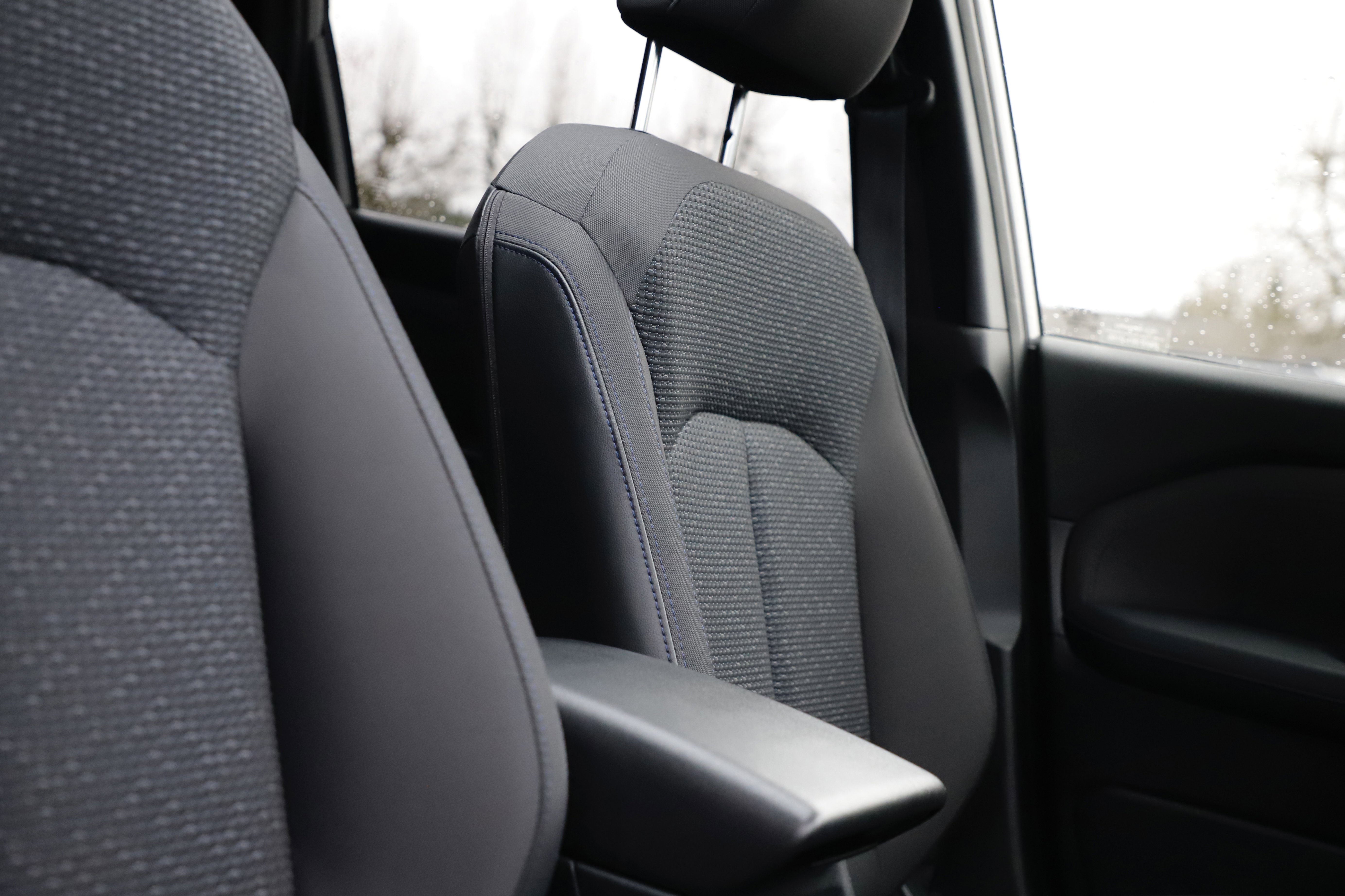 Used 2025 Subaru Forester Premium w/ Convenience Package #1 image 11