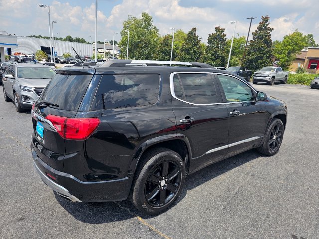 Used 2019 GMC Acadia Denali w/ Technology Package FWD image 8