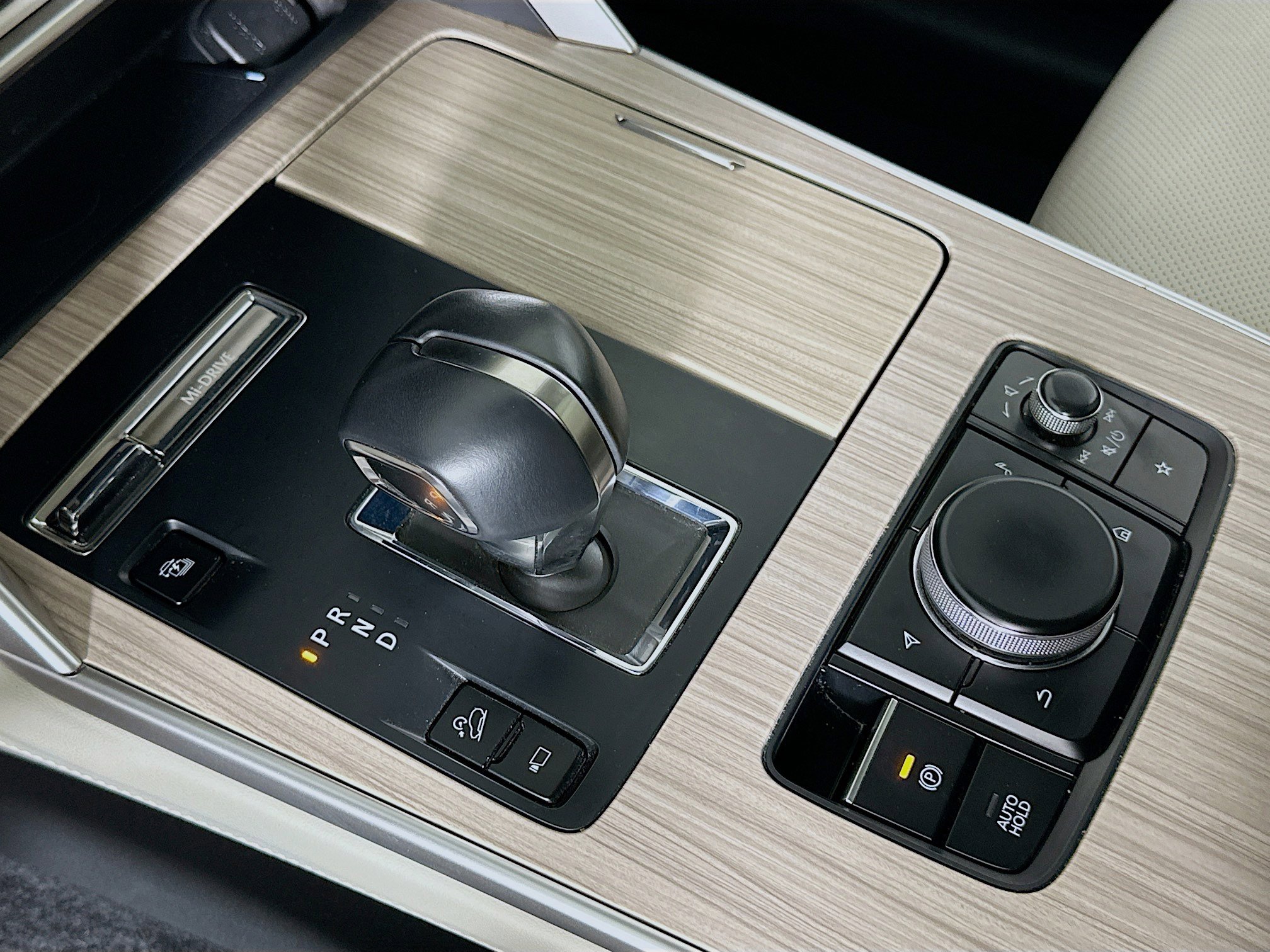 Used 2024 MAZDA CX-90 Plug-In Hybrid w/ Premium Plus image 25