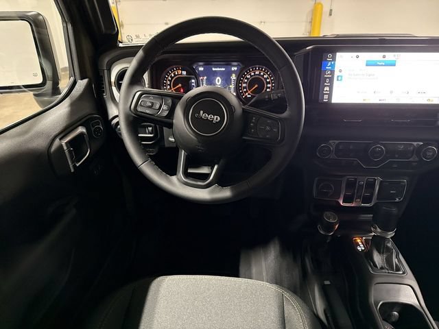 New 2026 Jeep Gladiator Sport AWD/4WD image 11