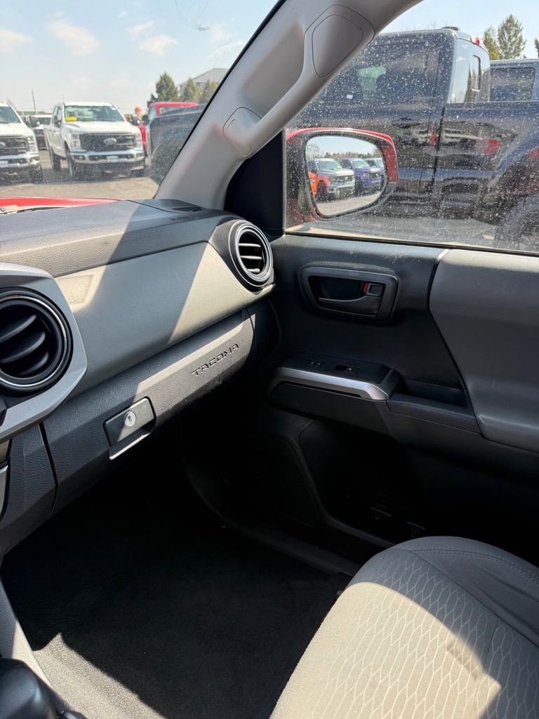 Used 2017 Toyota Tacoma SR5 w/ Tow Package image 24