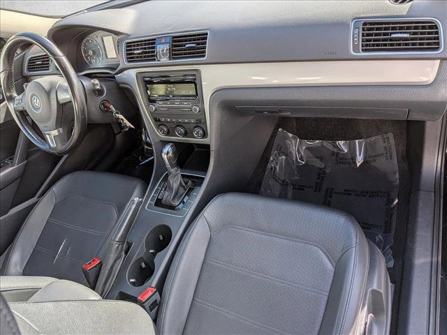 Used 2014 Volkswagen Passat 1.8T Wolfsburg Edition image 19
