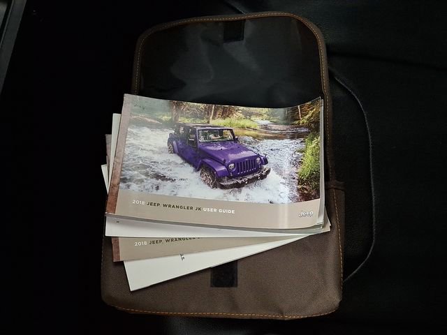 Used 2018 Jeep Wrangler Sahara w/ Connectivity Group image 25