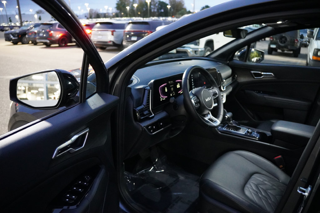 Certified 2024 Kia Sportage X-Line w/ X-Line Premium Package AWD/4WD image 14