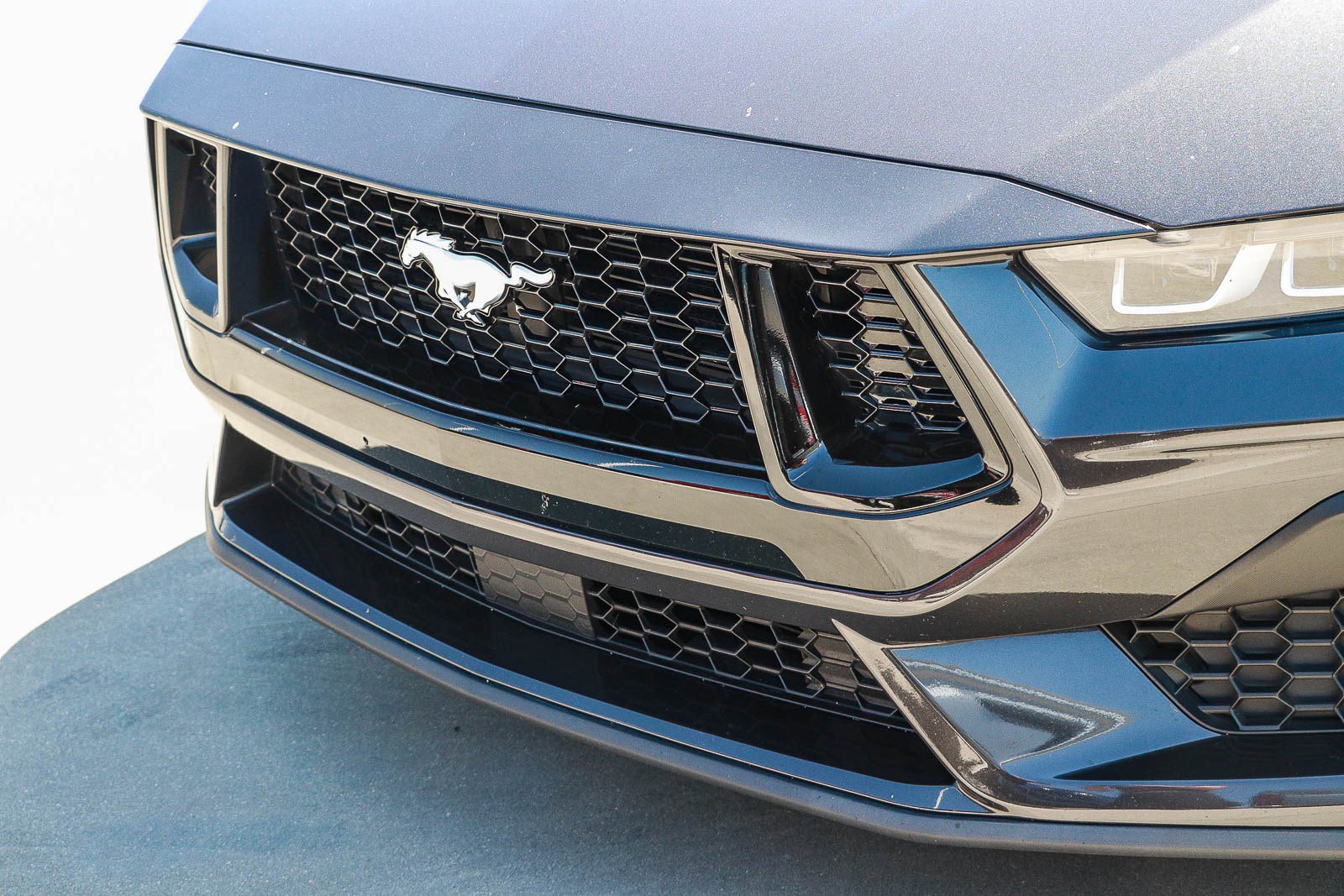 Used 2024 Ford Mustang GT RWD image 12