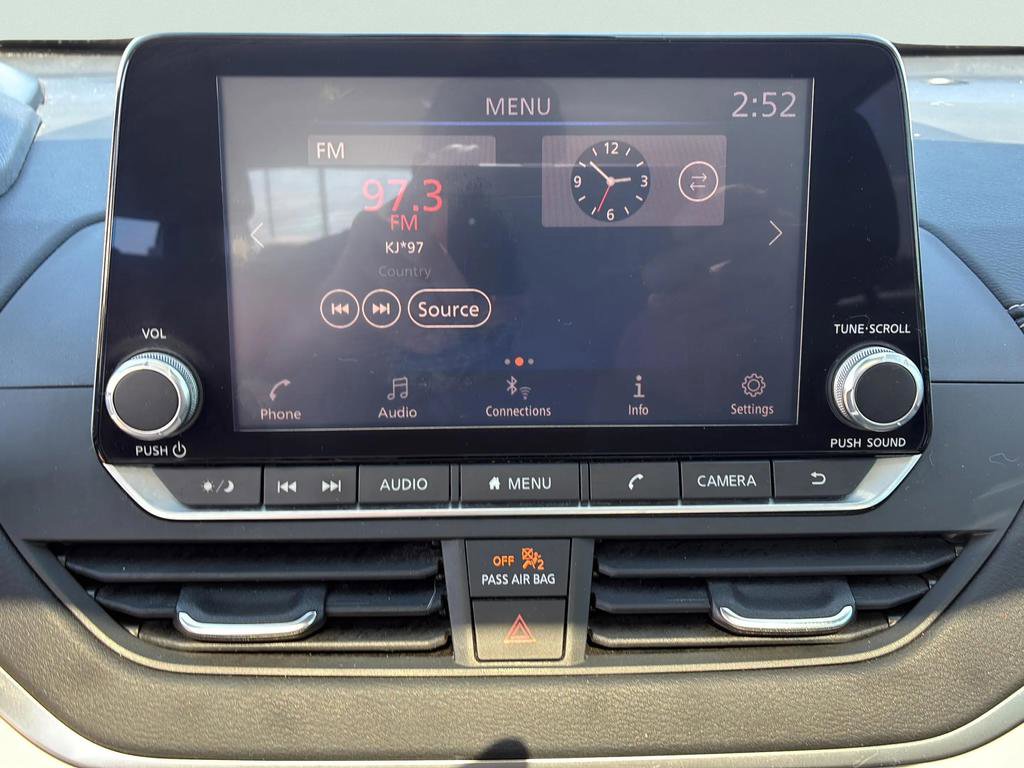 Used 2020 Nissan Altima 2.5 SV image 22