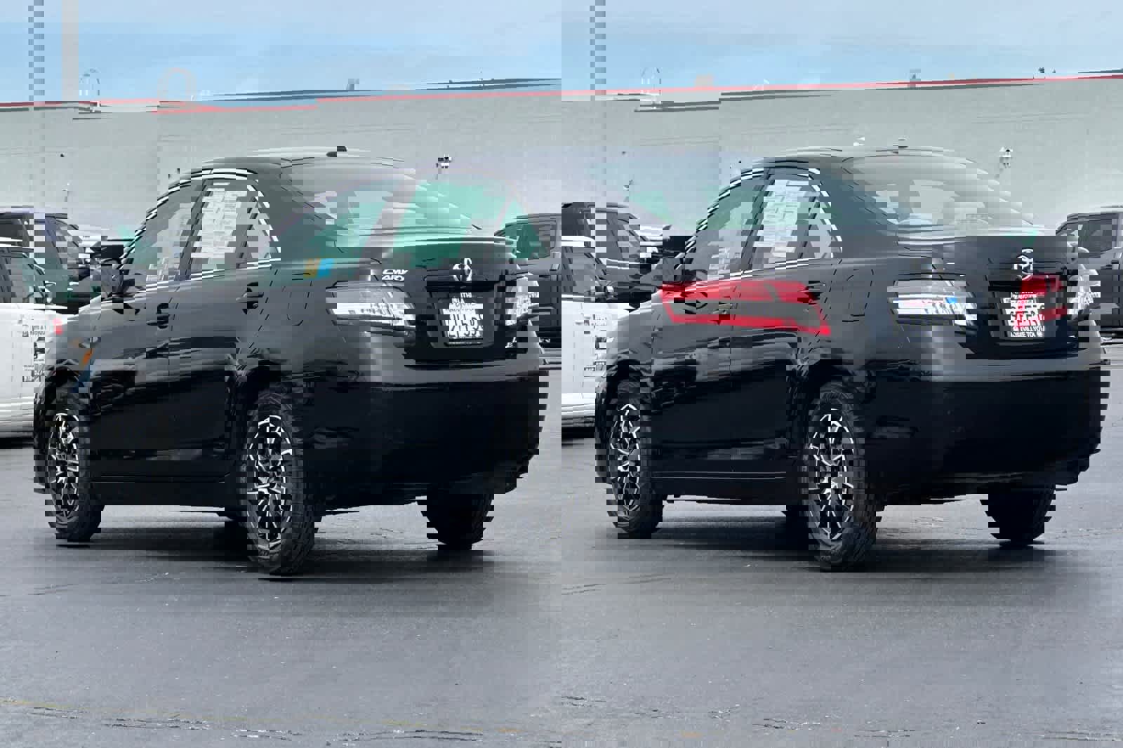 Used 2011 Toyota Camry LE image 7