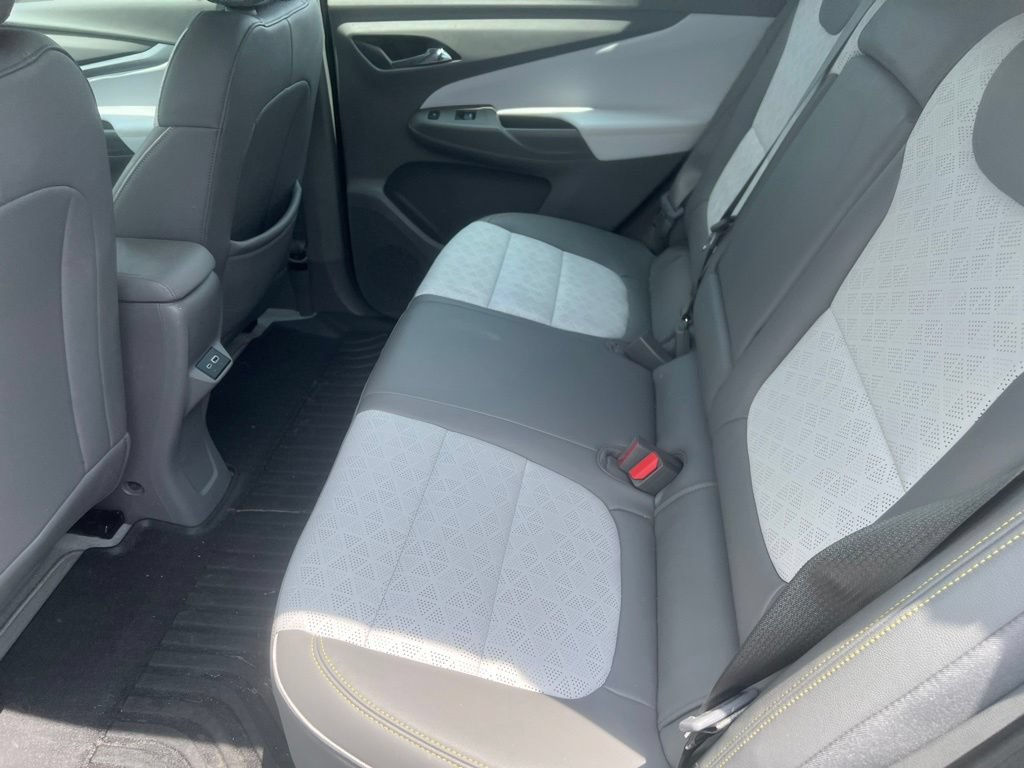 Used 2023 Chevrolet Bolt EUV Premier w/ Sun & Sound Package FWD image 5