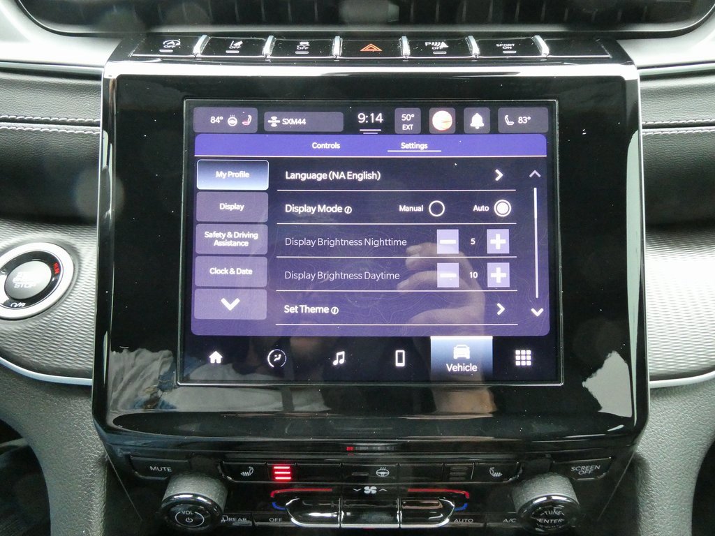 Used 2024 Jeep Grand Cherokee Altitude image 25