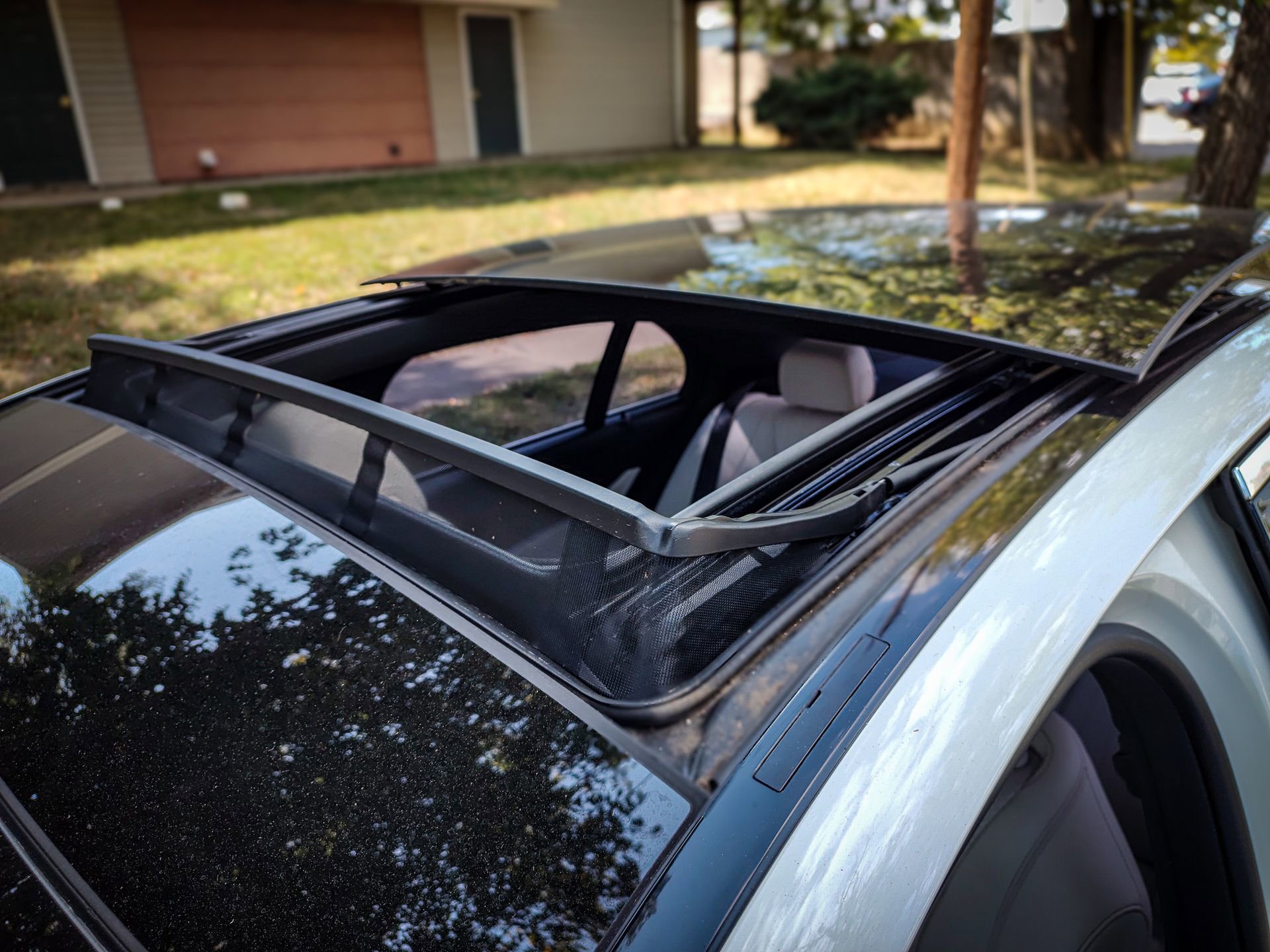 Used 2018 Mercedes-Benz E 300 w/ Premium 1 Package image 4