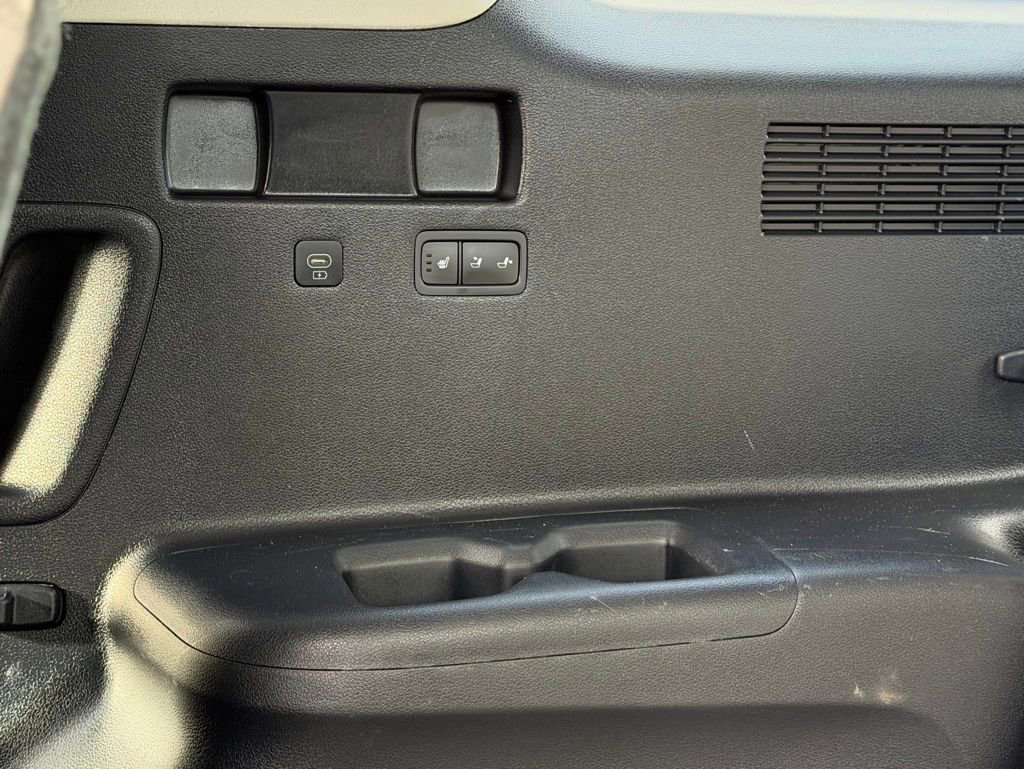 Used 2023 Hyundai Palisade Calligraphy image 11