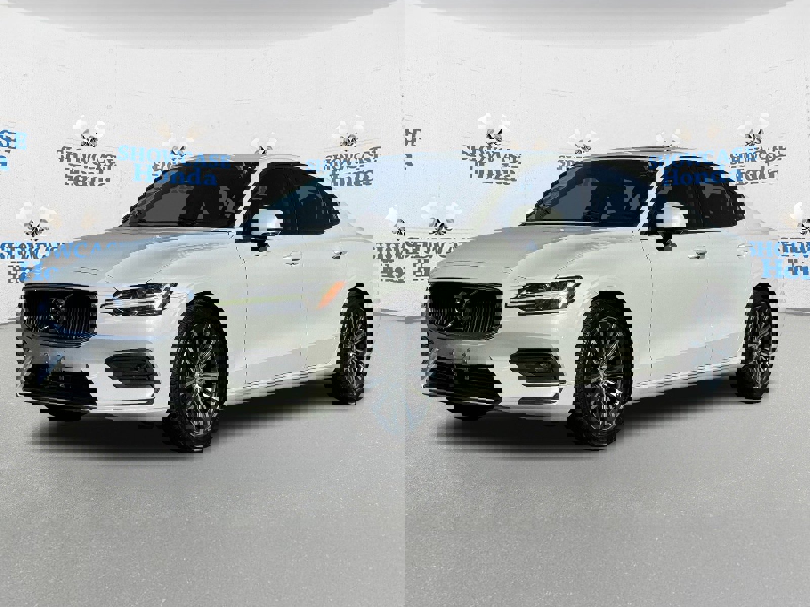 Used 2021 Volvo S60 T5 Momentum w/ Climate Package image 2