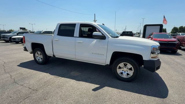 Used 2018 Chevrolet Silverado 1500 LT w/ All Star Edition RWD image 2