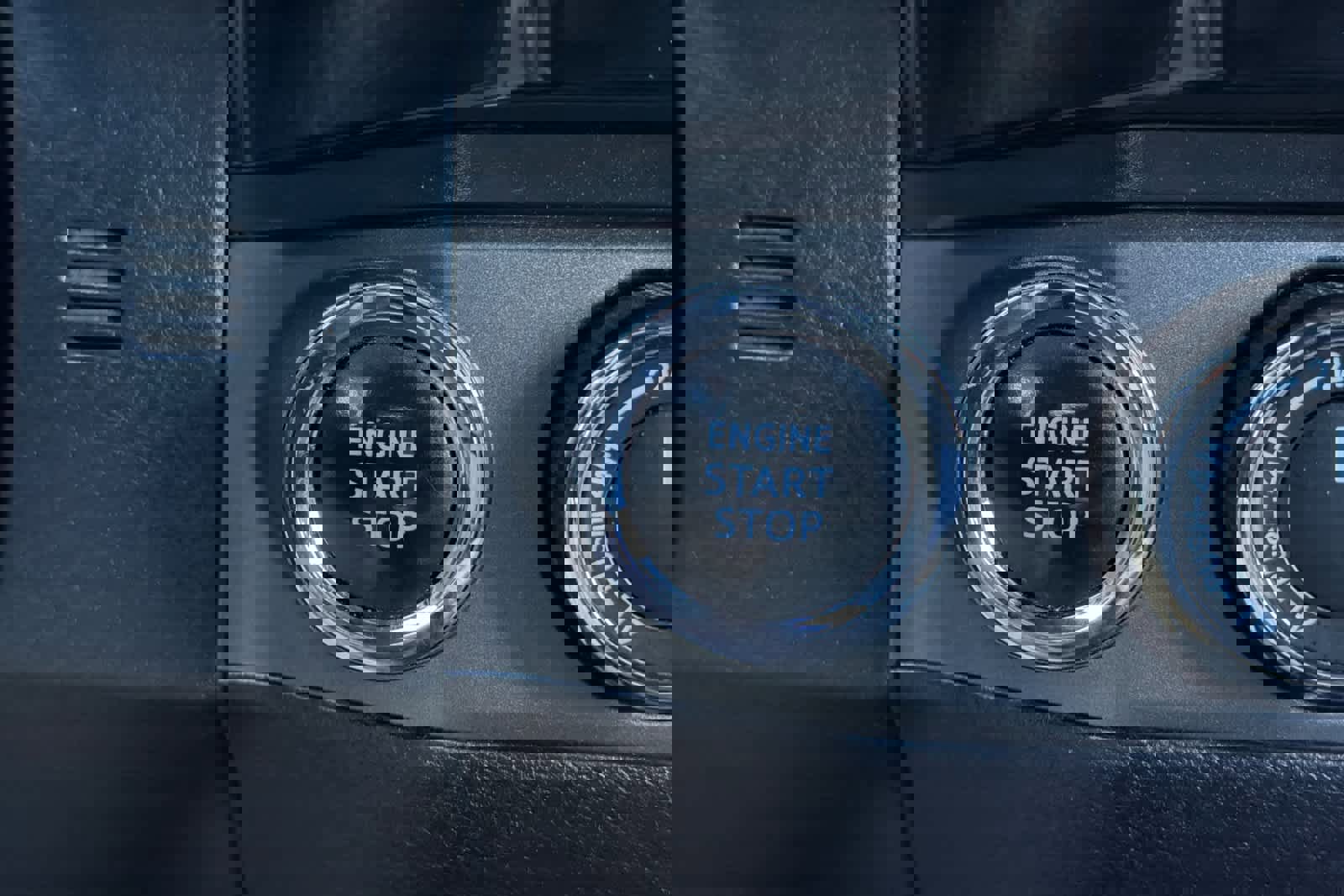 Used 2017 Toyota Tacoma TRD Sport w/ Tow Package (A/T) image 24