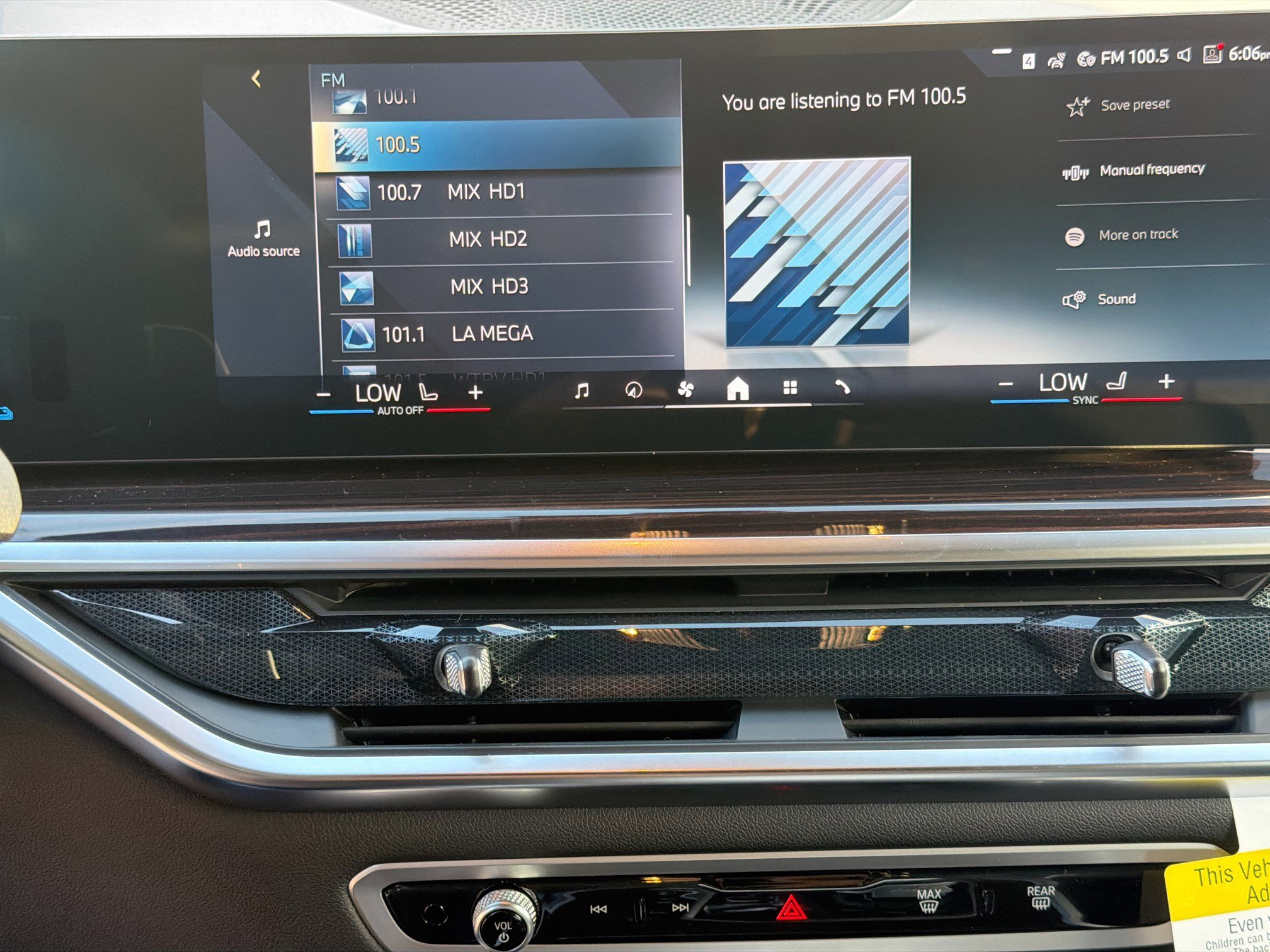 New 2026 BMW X5 xDrive50e w/ Executive Package image 32