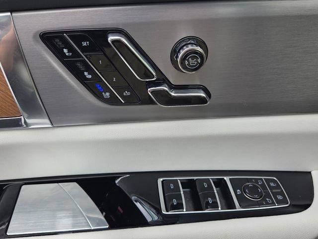 New 2026 Cadillac Vistiq Sport AWD/4WD image 25