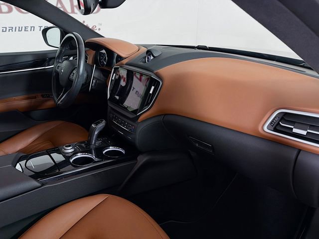 Used 2023 Maserati Ghibli Modena Q4 AWD/4WD image 35