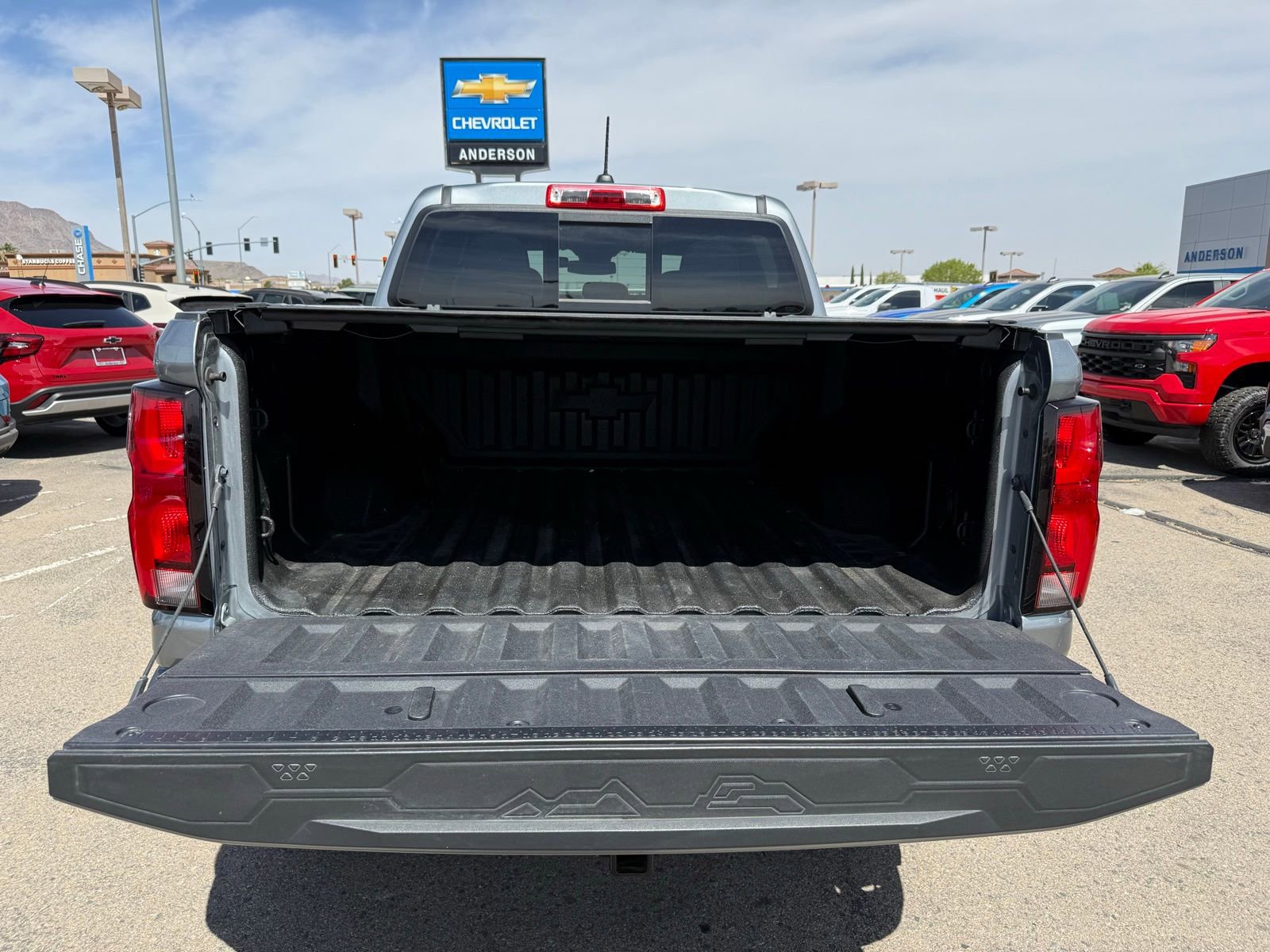 Used 2025 Chevrolet Colorado ZR2 image 40