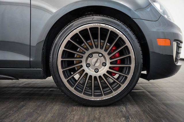 Used 2011 Volkswagen GTI 4-Door FWD image 43