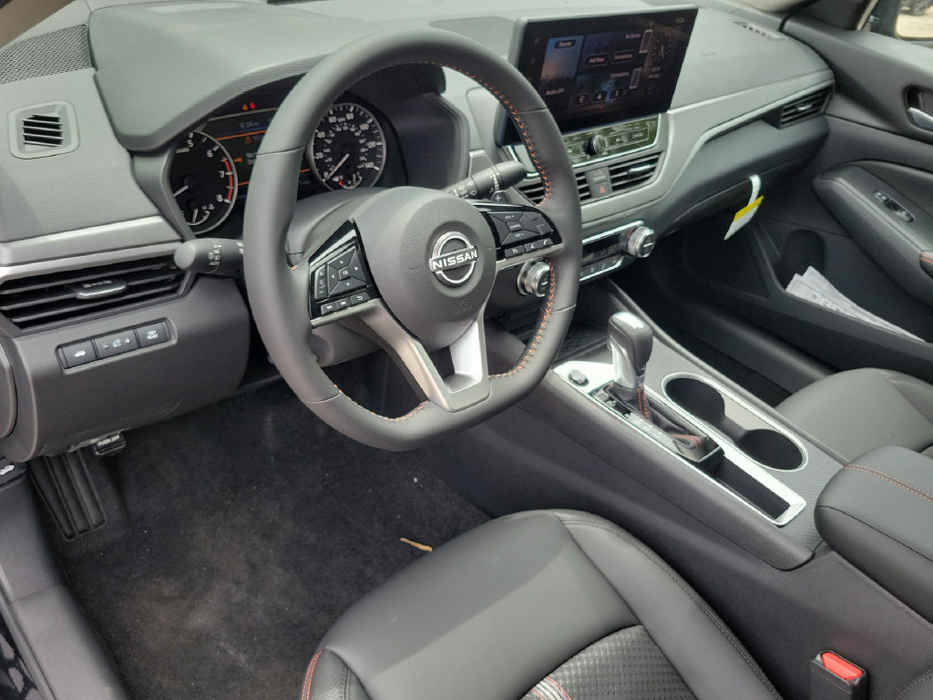 New 2026 Nissan Altima 2.5 SR FWD image 18