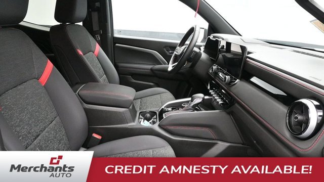 Used 2025 Chevrolet Colorado Z71 AWD/4WD image 11