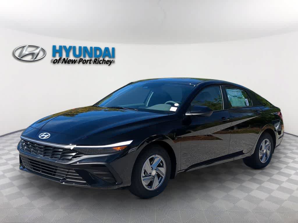 New 2026 Hyundai Elantra SE