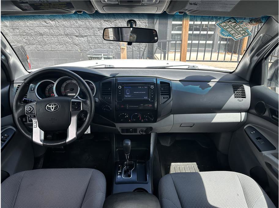 Used 2015 Toyota Tacoma 4x4 Access Cab V6 w/ Convenience Package image 17
