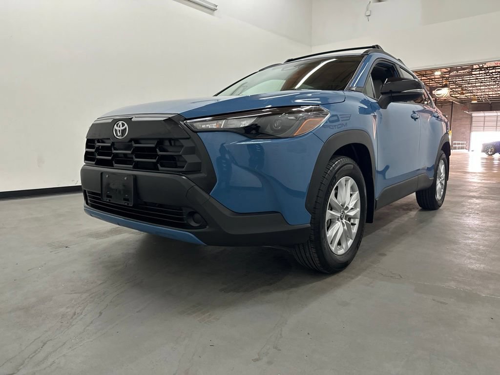 Used 2026 Toyota Corolla Cross LE FWD image 21