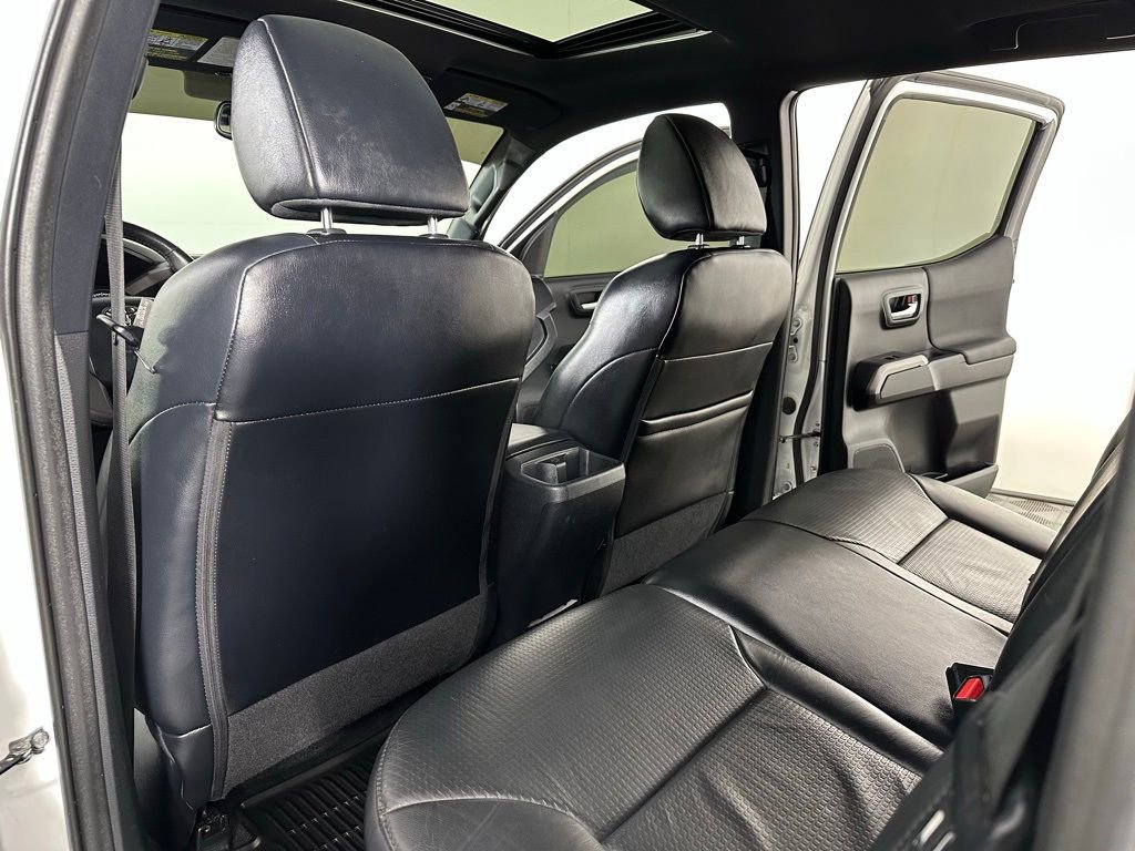 Used 2019 Toyota Tacoma TRD Off-Road image 28