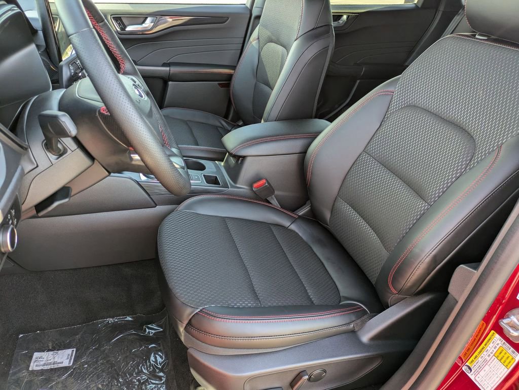 New 2026 Ford Escape ST-Line w/ Tech Pack #1 AWD/4WD image 16