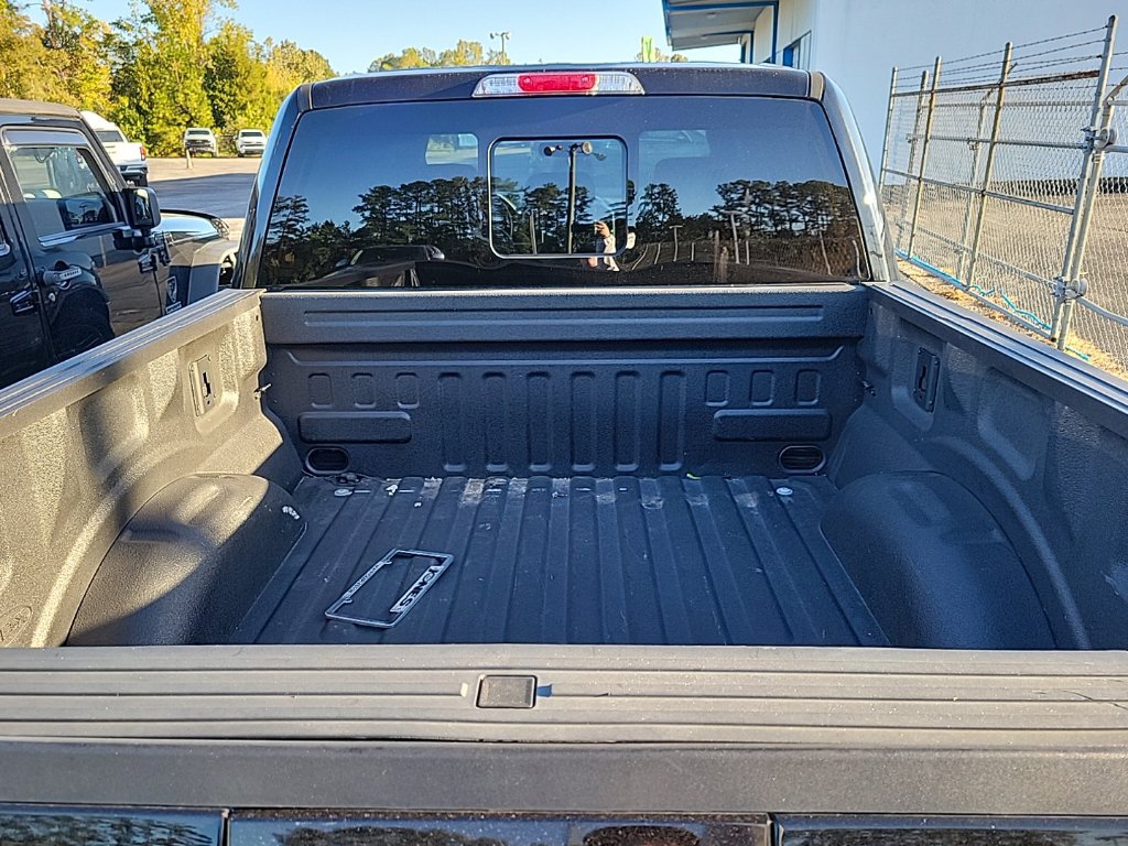 Used 2018 Ford F150 Lariat w/ Equipment Group 502A Luxury AWD/4WD image 7