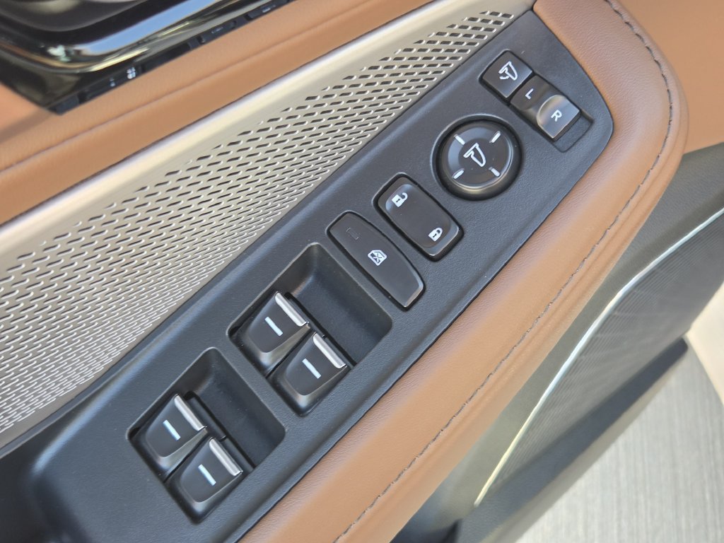 Used 2024 Acura MDX w/ Technology Package FWD image 28