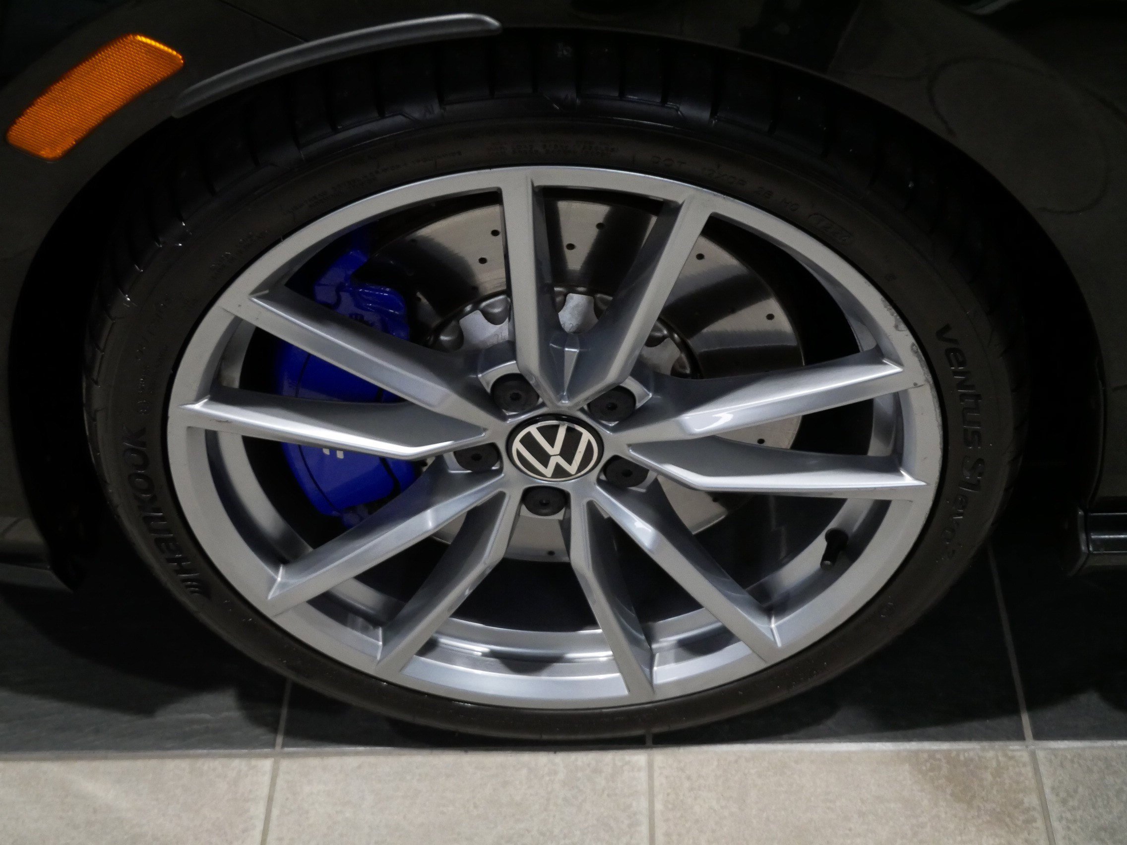 Used 2024 Volkswagen Golf R image 11