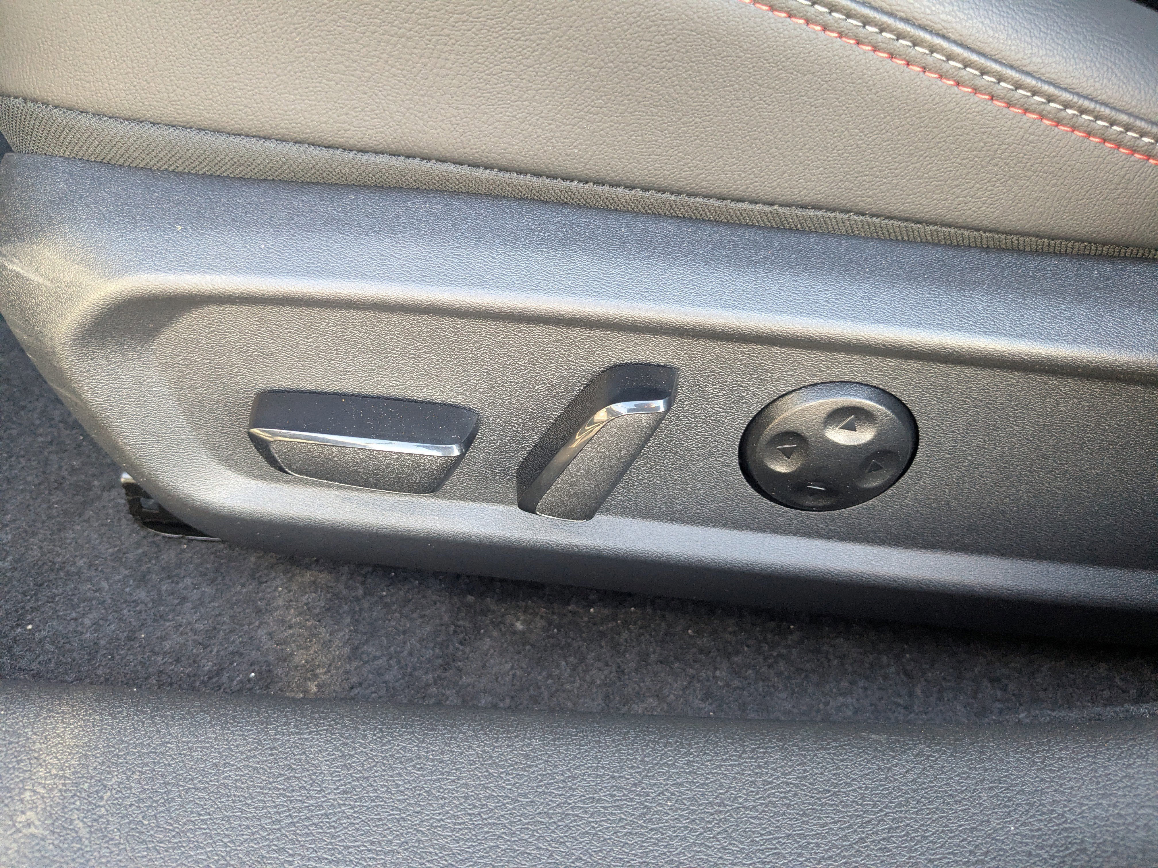 New 2026 Nissan Sentra SR FWD image 20