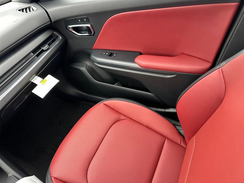 New 2025 Kia K4 GT-Line w/ GT-Line Premium Package image 28