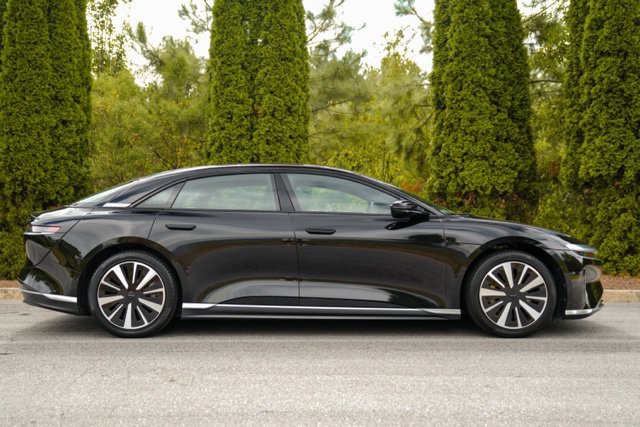 Used 2024 Lucid Air Pure RWD image 7