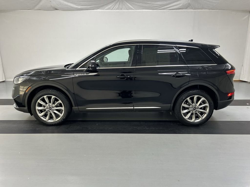 Used 2022 Lincoln Corsair Standard w/ Premium Package image 5