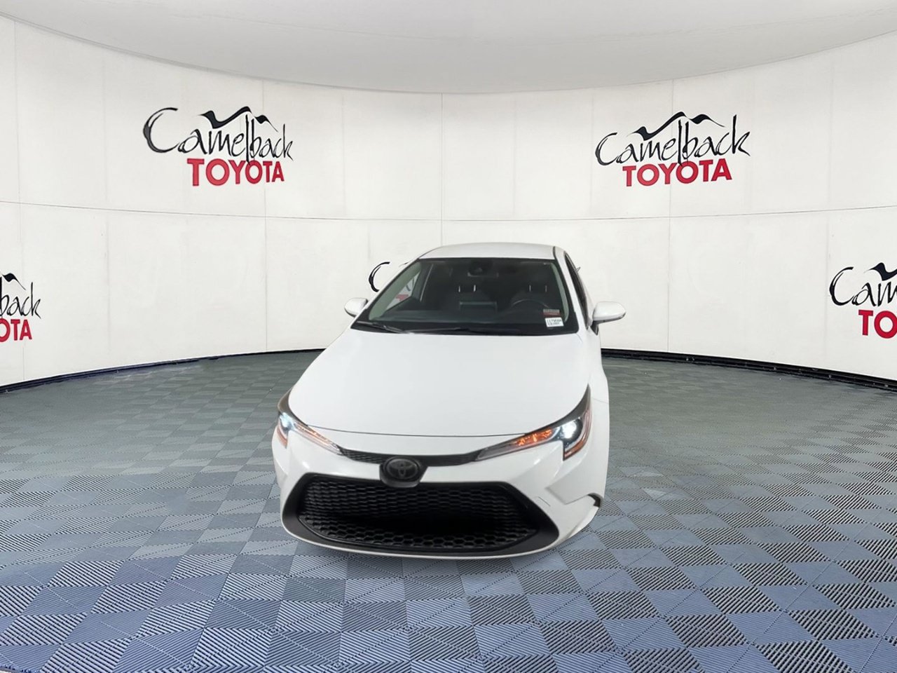 Used 2021 Toyota Corolla LE w/ Carpet Mat Package (TMS) FWD image 6