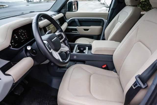 Used 2023 Land Rover Defender 110 S image 19