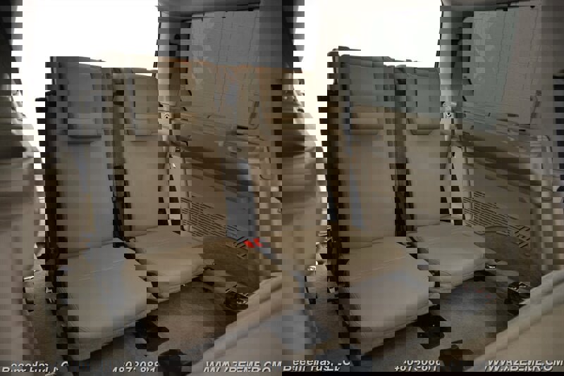 Used 2015 Land Rover LR4 HSE image 24