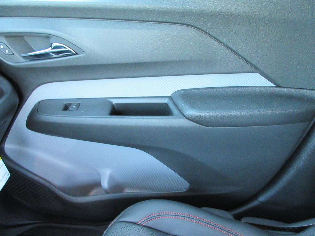 New 2027 Chevrolet Bolt RS w/ Technology Package FWD image 34